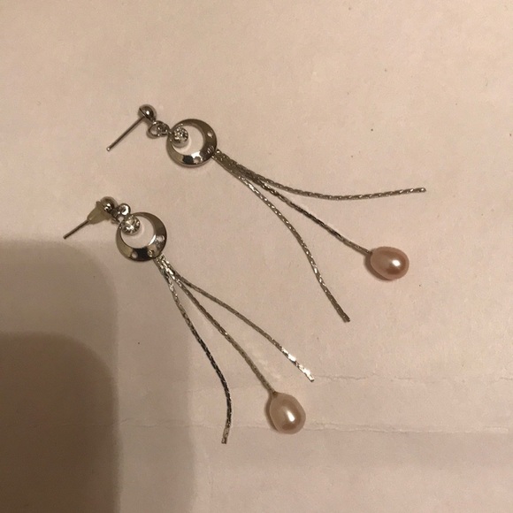 🔥ON SALE🔥3/$25🔥 💖 LA Design💖Handmade Earrings - Picture 3 of 4